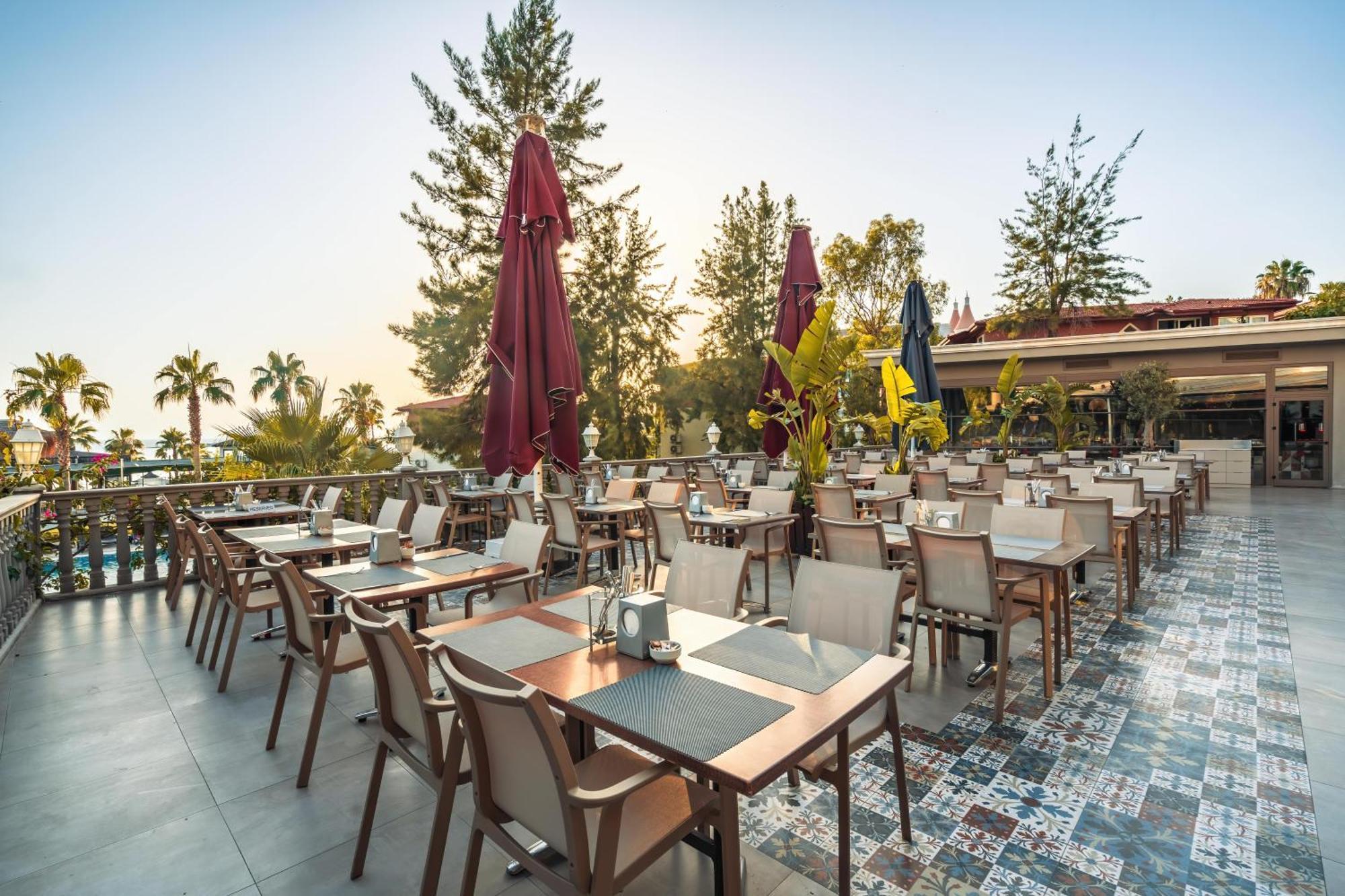 Justiniano Theodora Resort Okurcalar Exterior photo